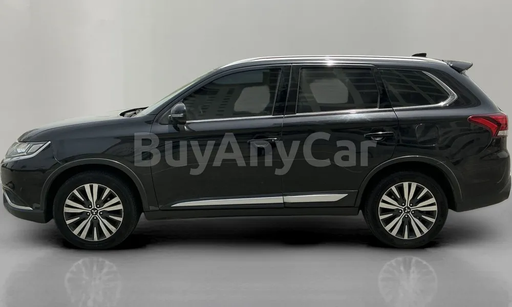 Vehicle photo 4
