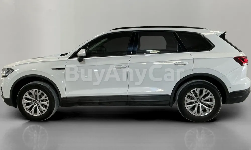 Vehicle photo 4
