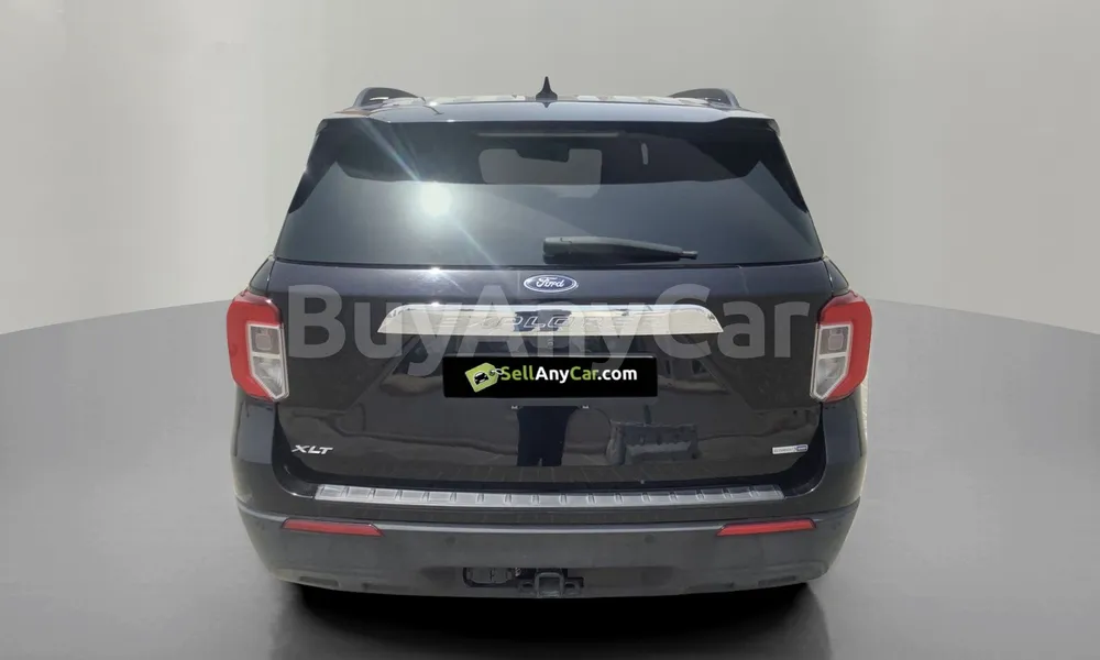 Vehicle photo 2