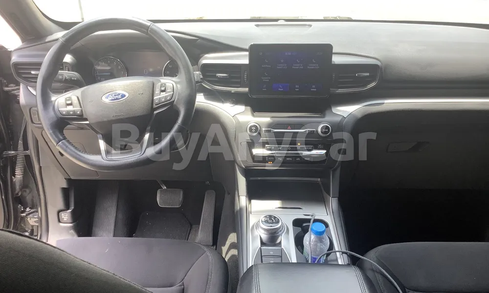 Vehicle photo 7