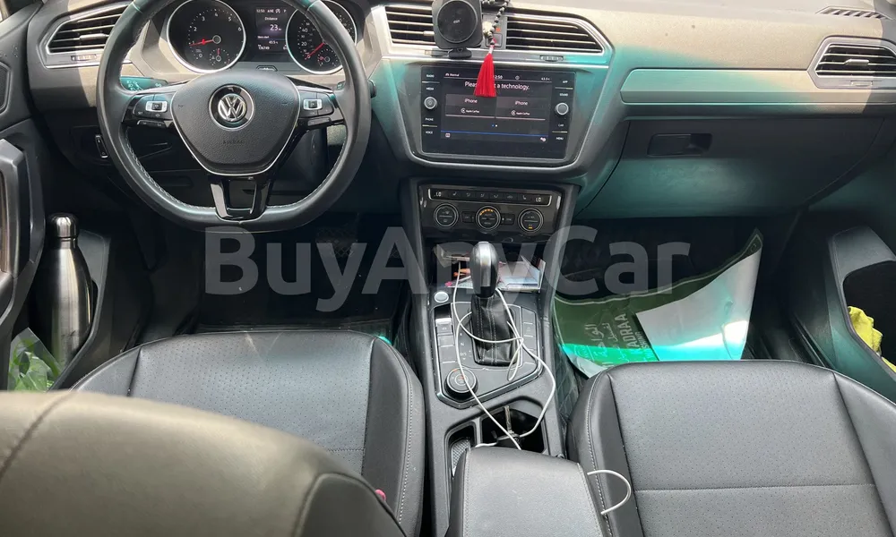 Vehicle photo 8