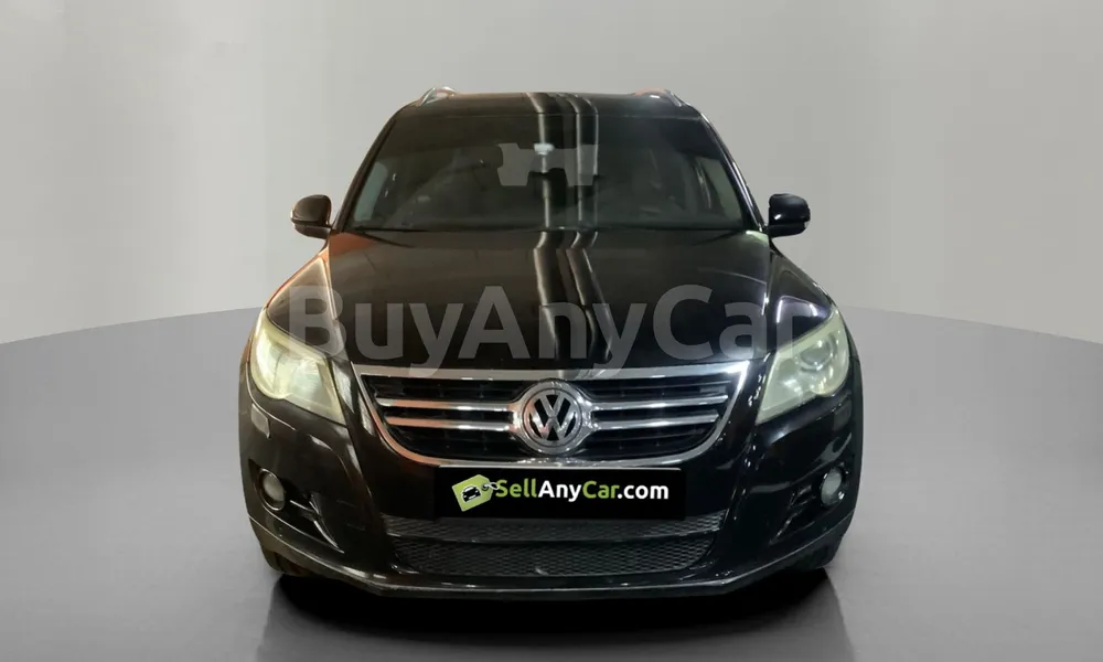 Vehicle photo 1