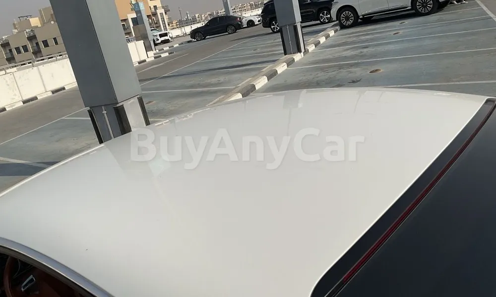 Vehicle photo 5