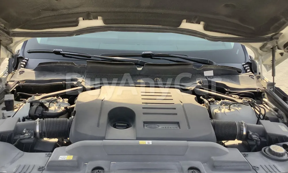 Vehicle photo 6