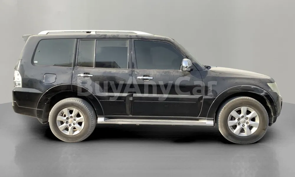 Vehicle photo 3
