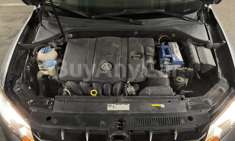 Vehicle photo 6
