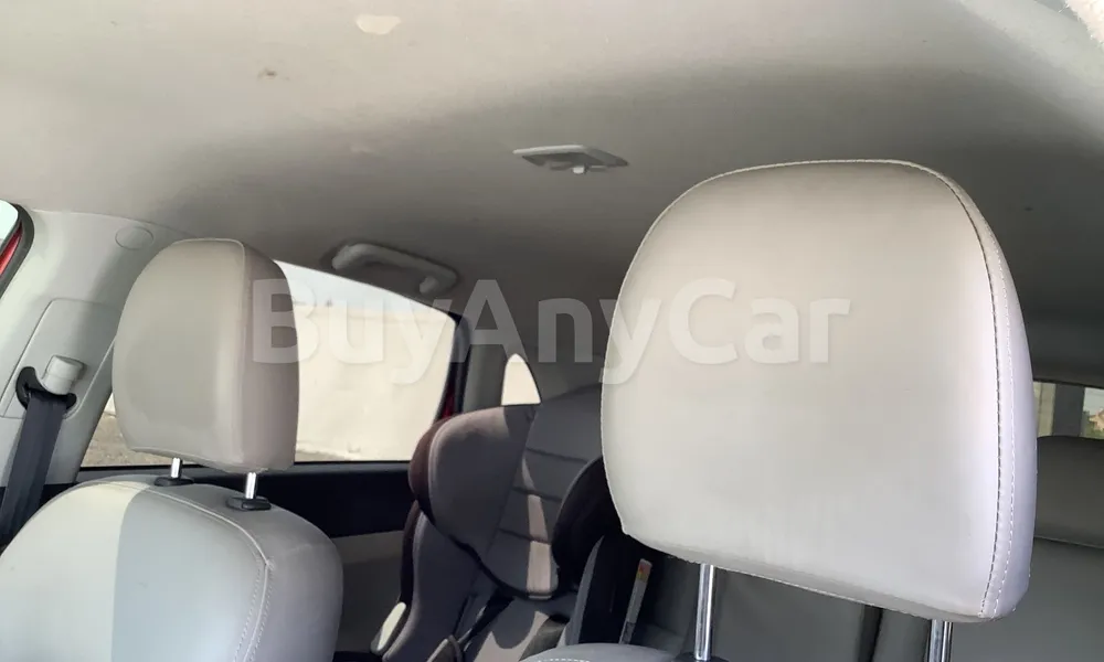 Vehicle photo 8