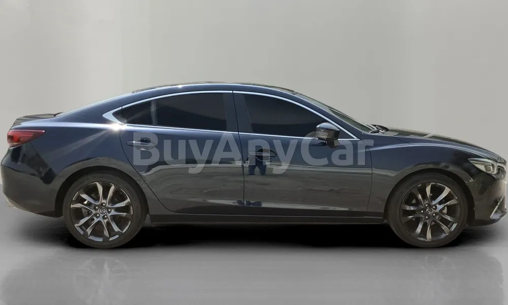 Vehicle photo 3