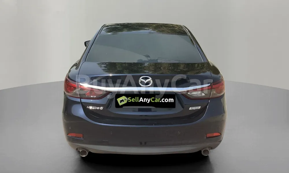 Vehicle photo 2