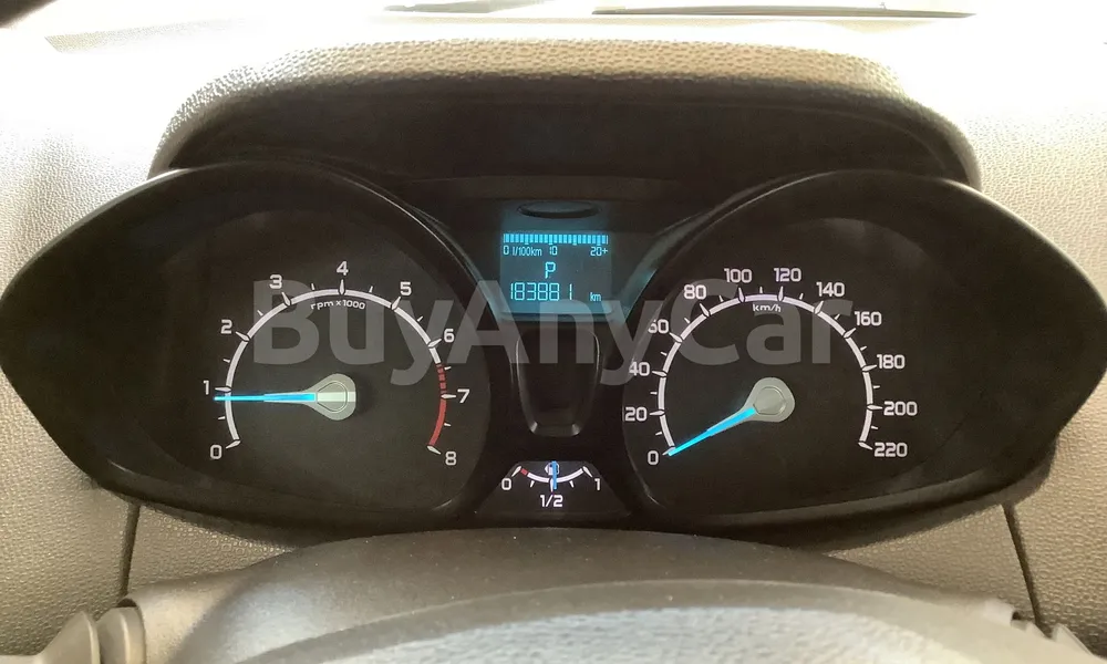 Vehicle photo 7