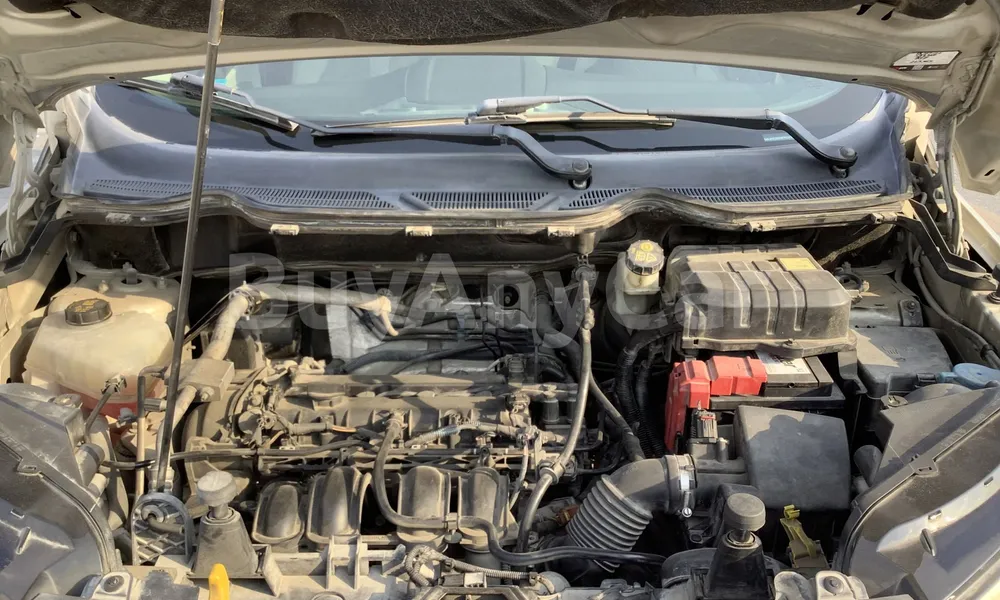 Vehicle photo 6
