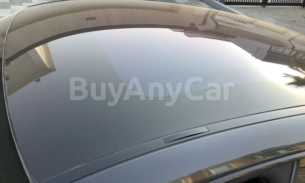 Vehicle photo 5
