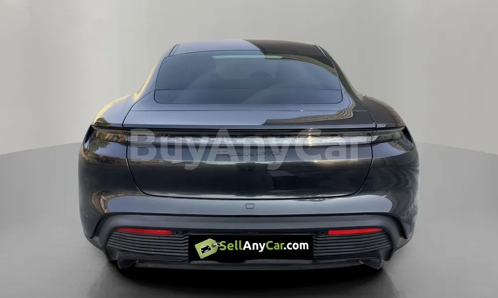 Vehicle photo 2