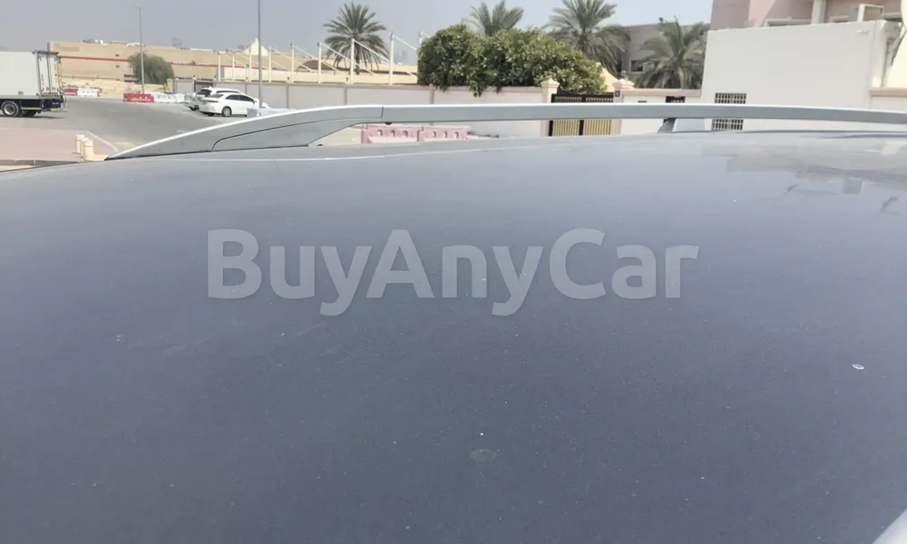 Vehicle photo 5