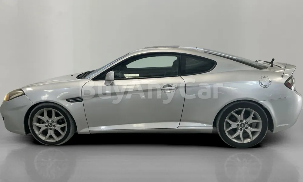 Vehicle photo 4
