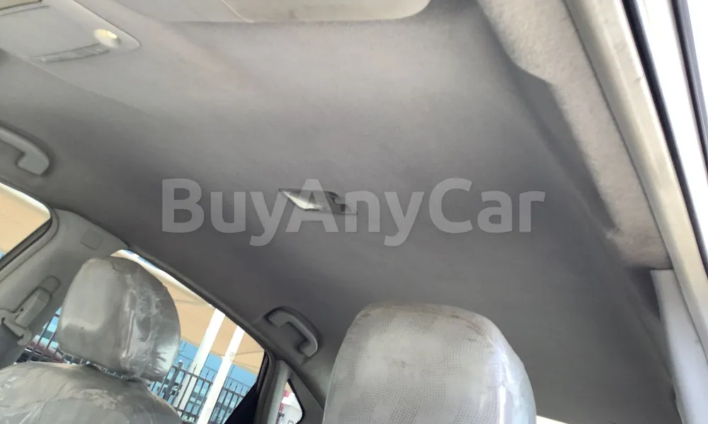 Vehicle photo 8