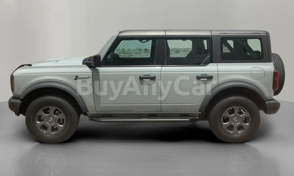 Vehicle photo 3