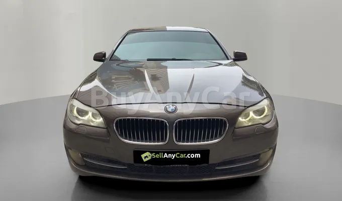 carsDetail
