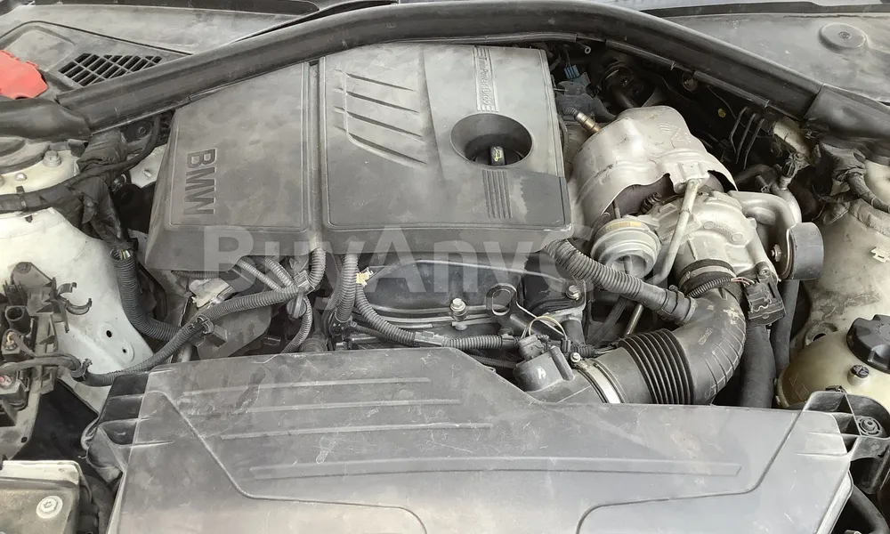Vehicle photo 9