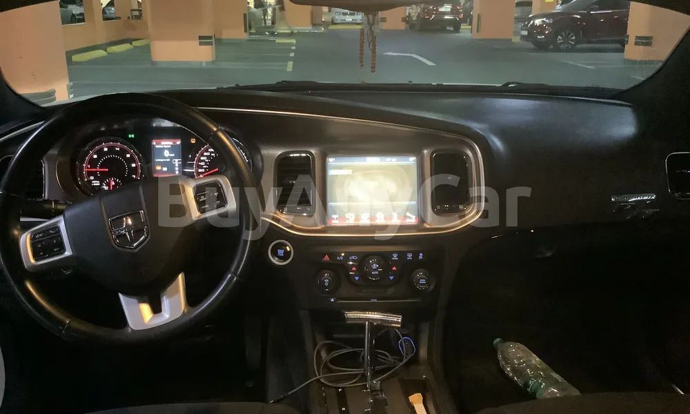 Vehicle photo 8