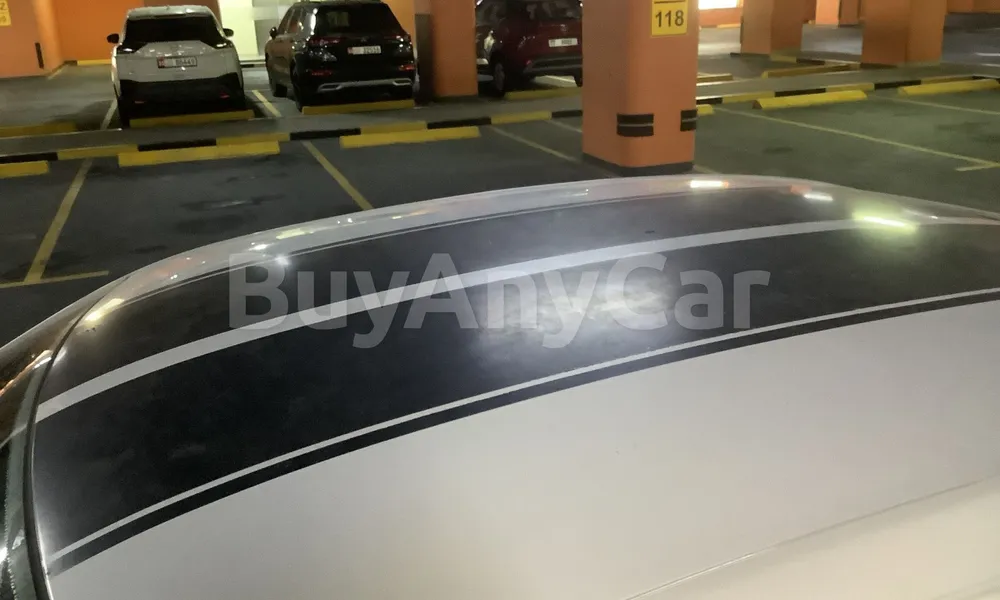 Vehicle photo 5