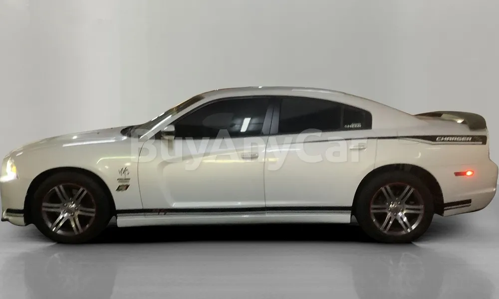 Vehicle photo 4