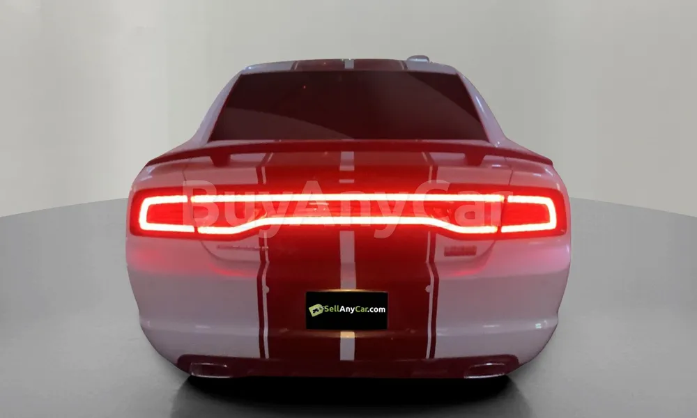 Vehicle photo 2