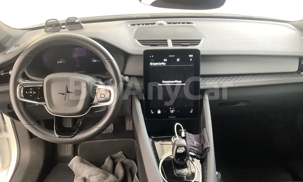 Vehicle photo 8