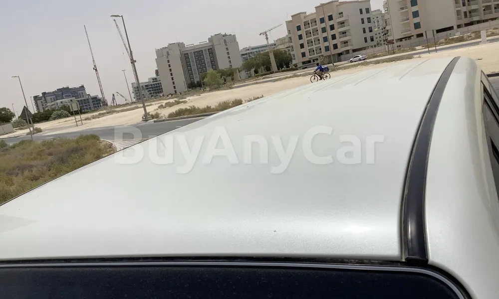 Vehicle photo 5