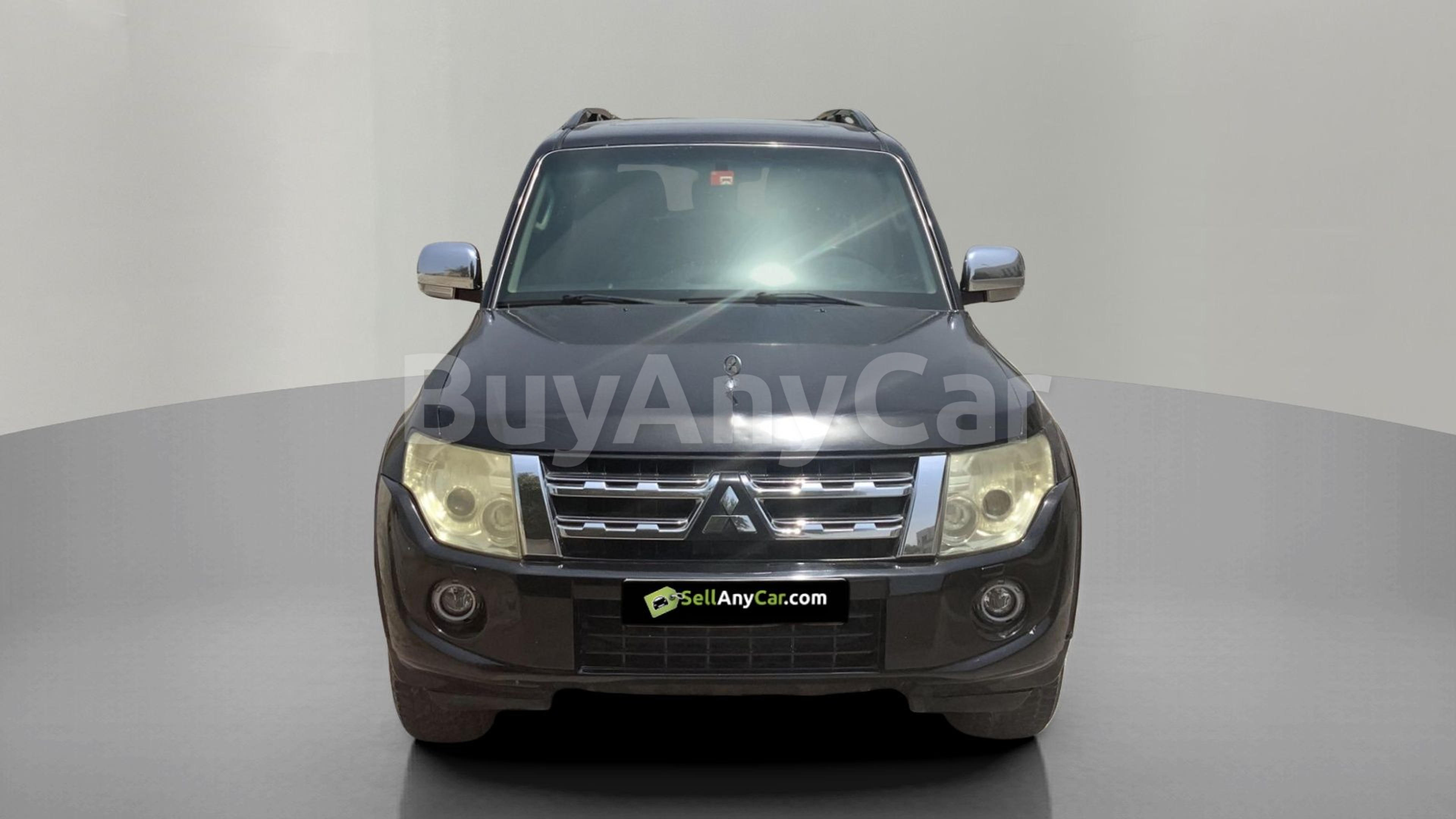 Mitsubishi Pajero 2012