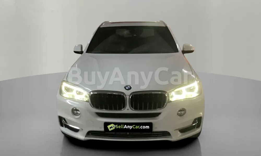 Vehicle photo 1
