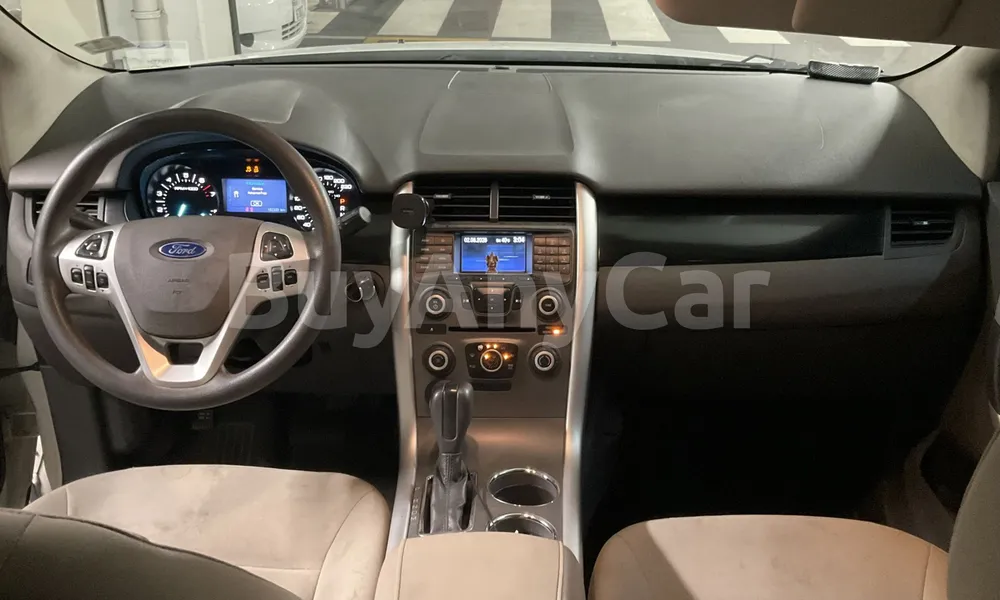 Vehicle photo 7