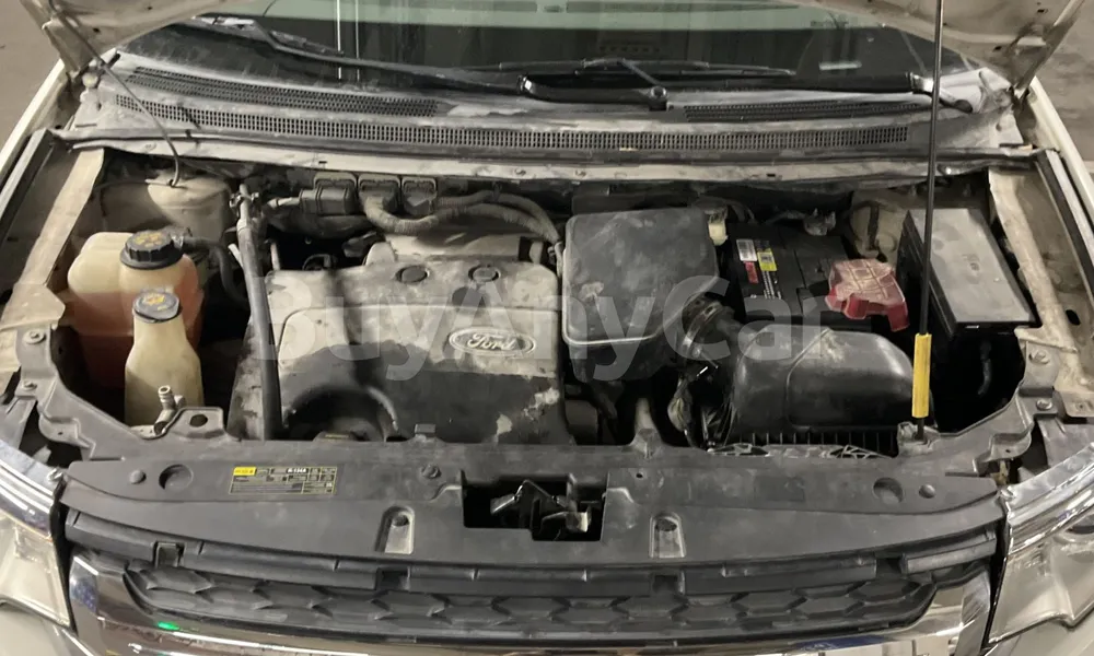 Vehicle photo 8