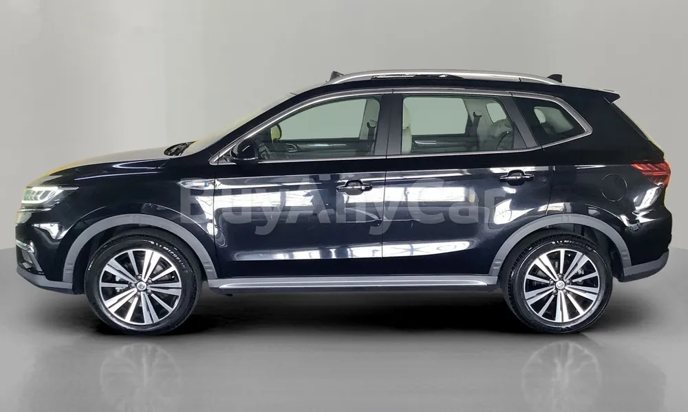 Vehicle photo 4
