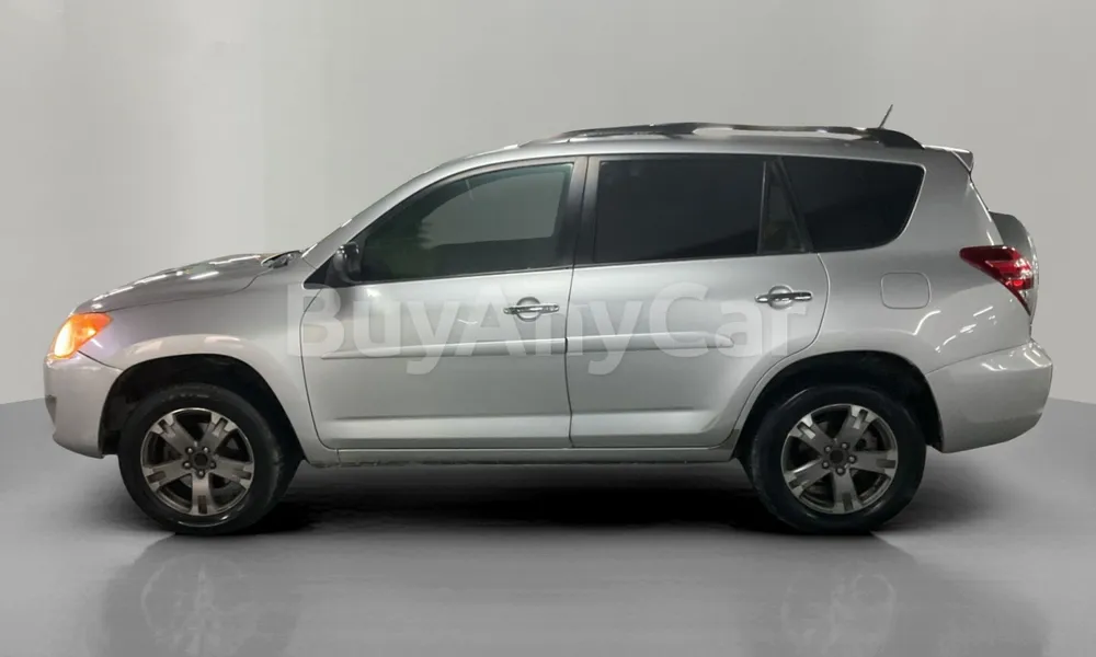 Vehicle photo 5