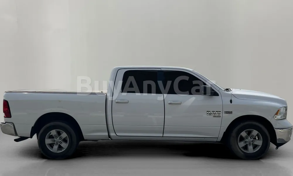 Vehicle photo 3