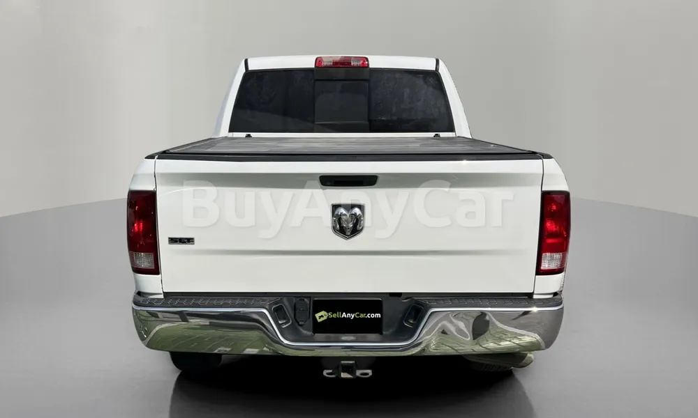 Vehicle photo 2