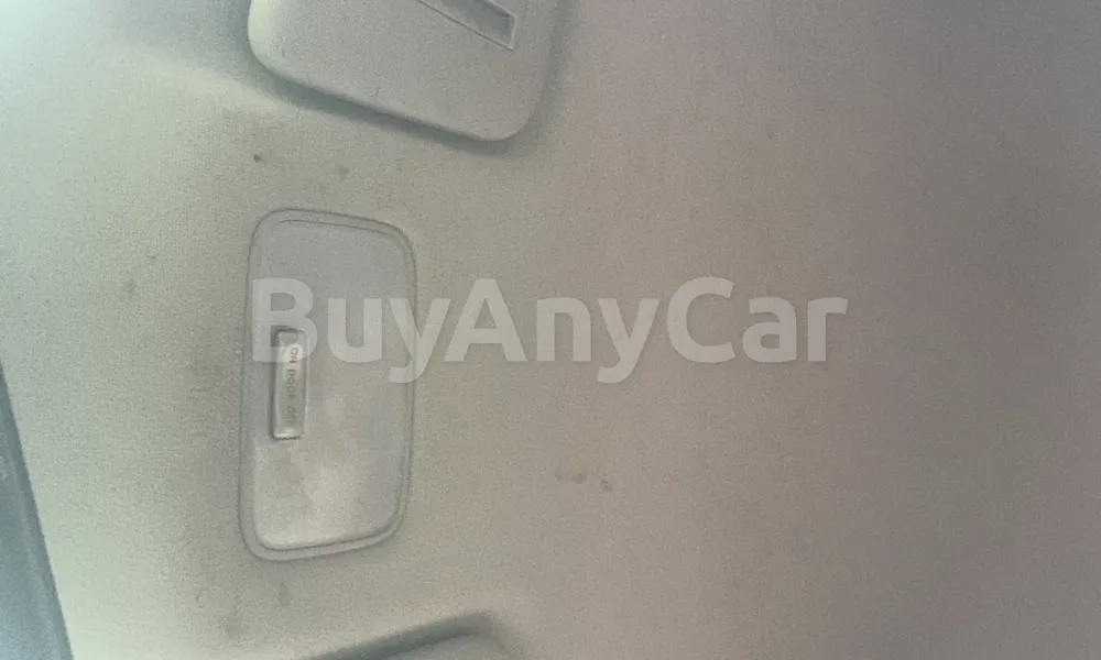 Vehicle photo 9