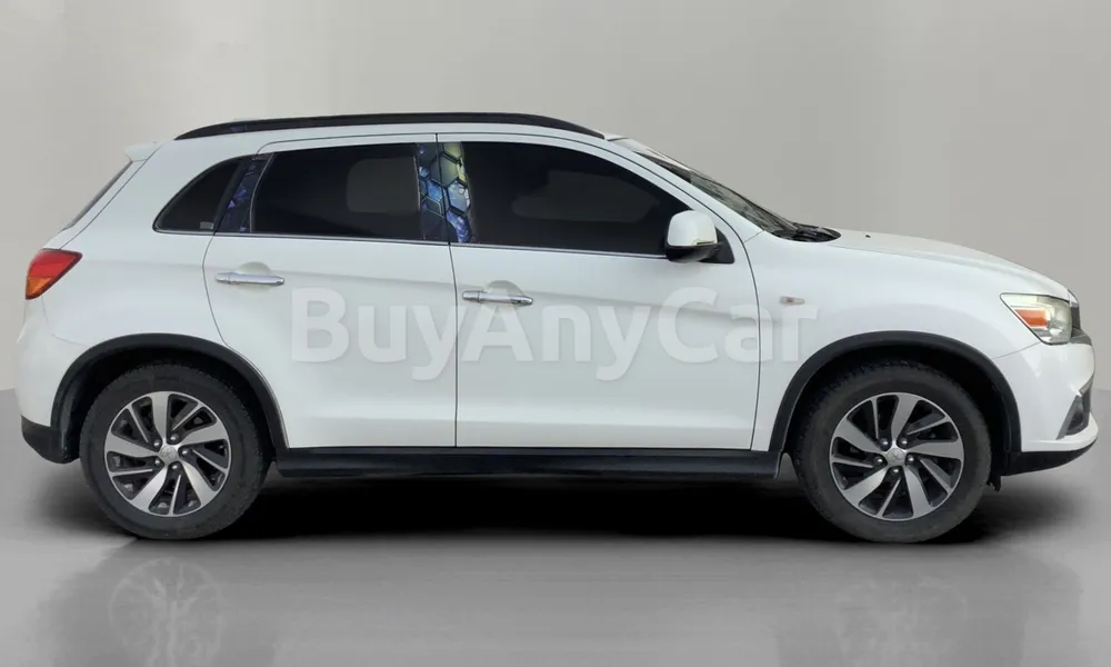 Vehicle photo 3