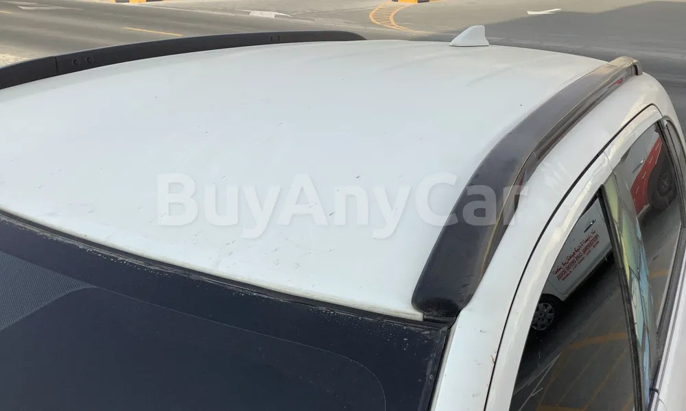 Vehicle photo 5
