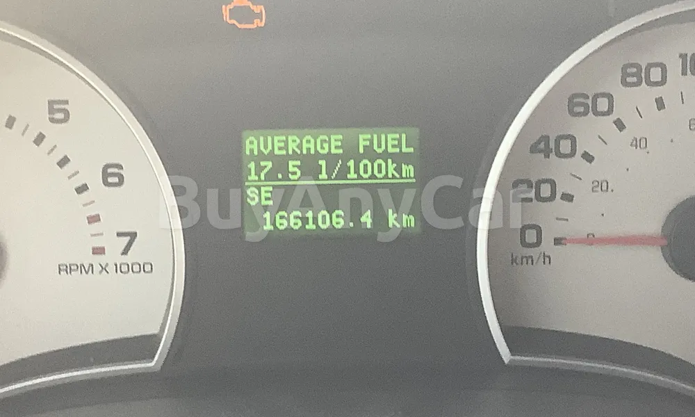 Vehicle photo 8