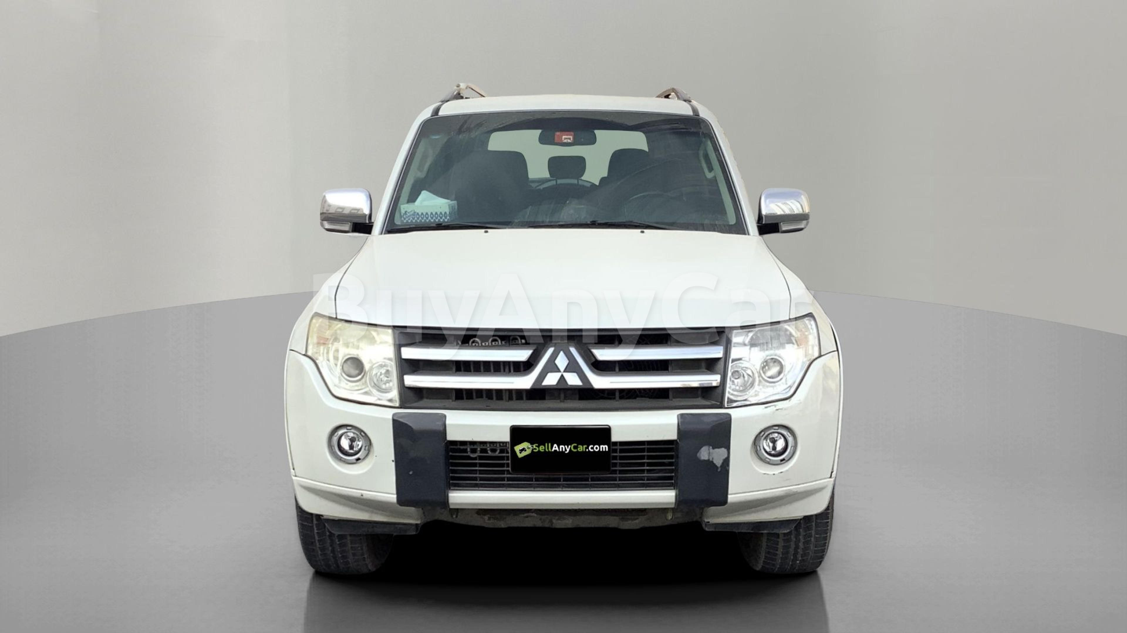 2011 Mitsubishi Pajero