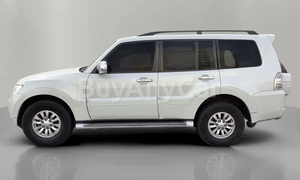 Vehicle photo 6