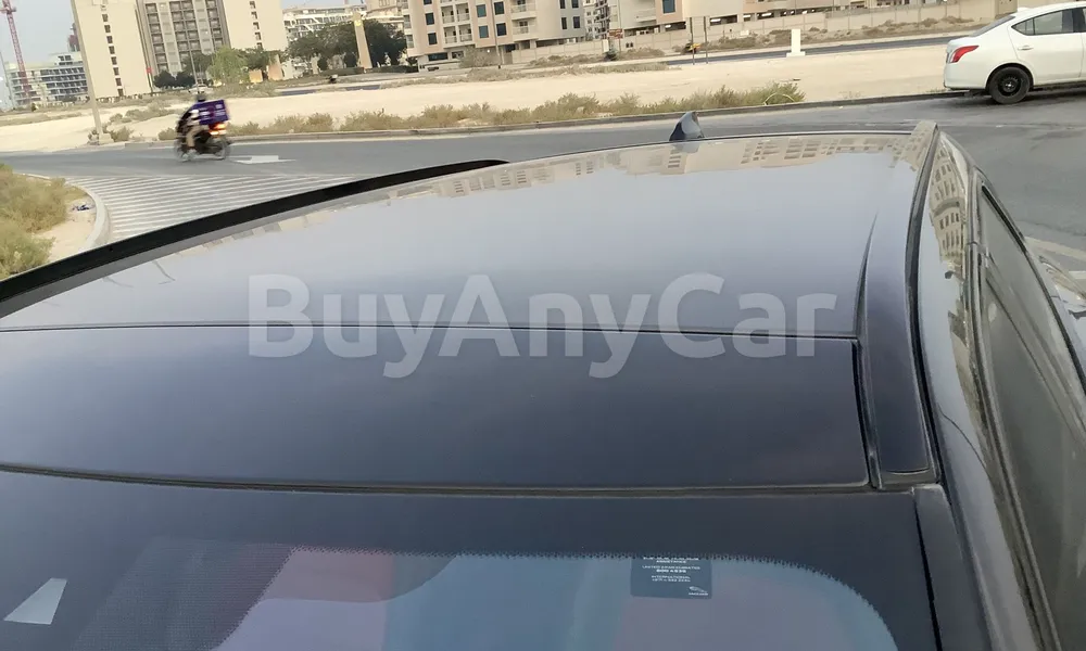 Vehicle photo 5