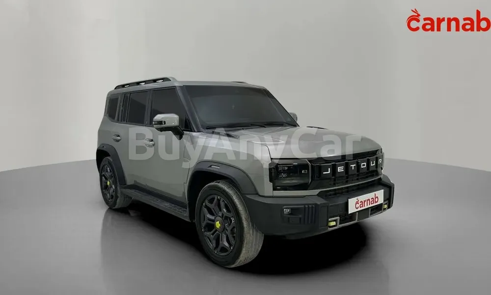 Vehicle photo 6