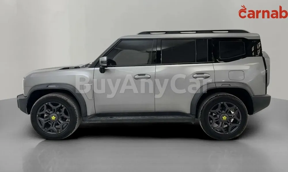 Vehicle photo 4