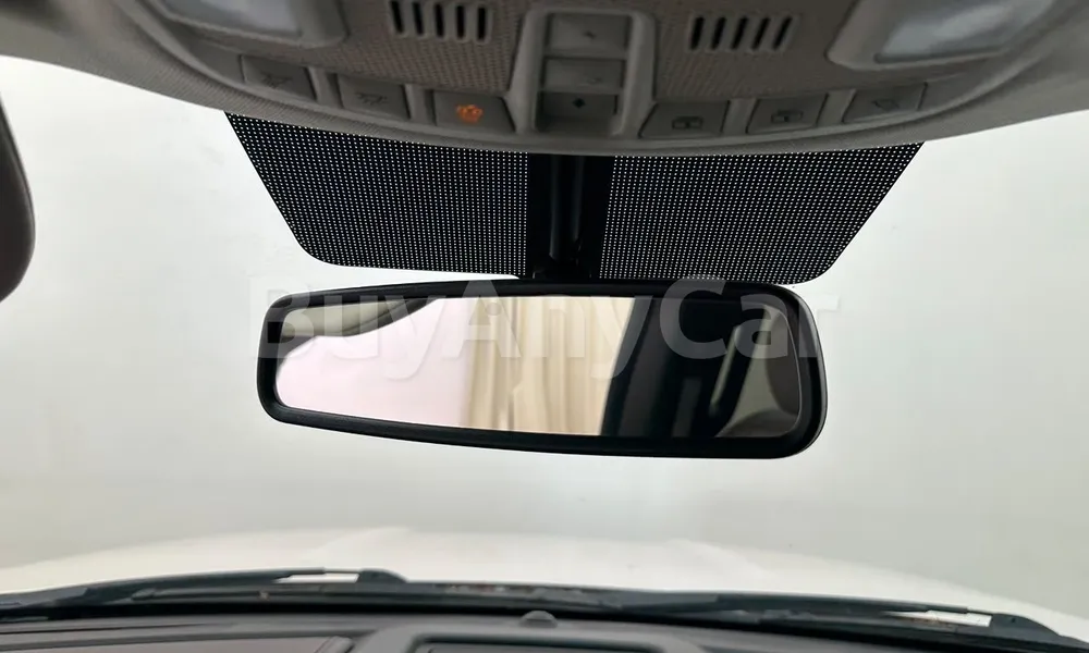 Vehicle photo 11