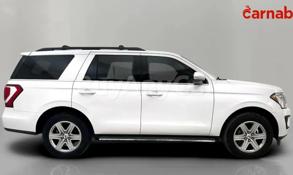 Vehicle photo 3