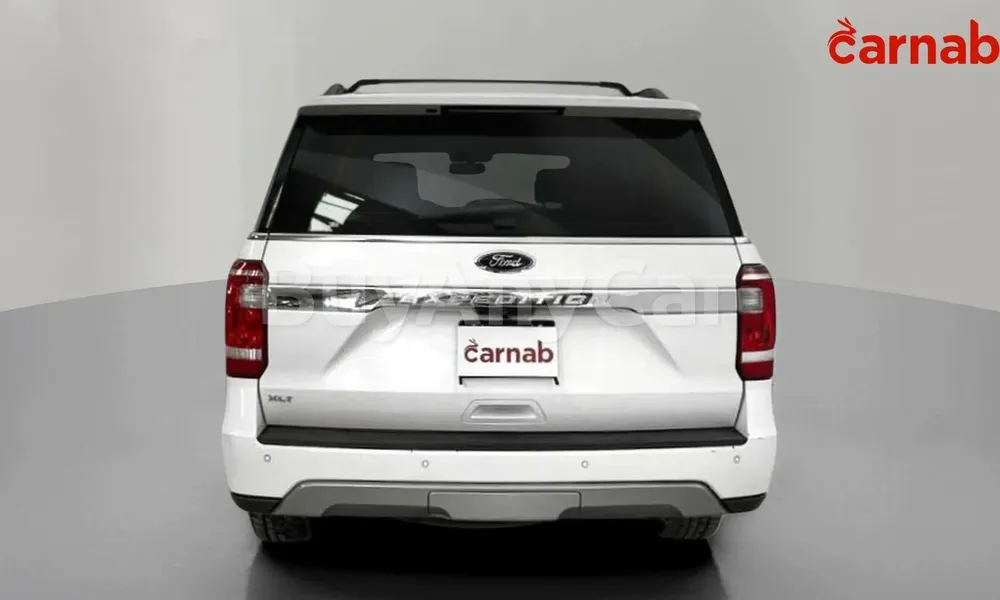 Vehicle photo 2