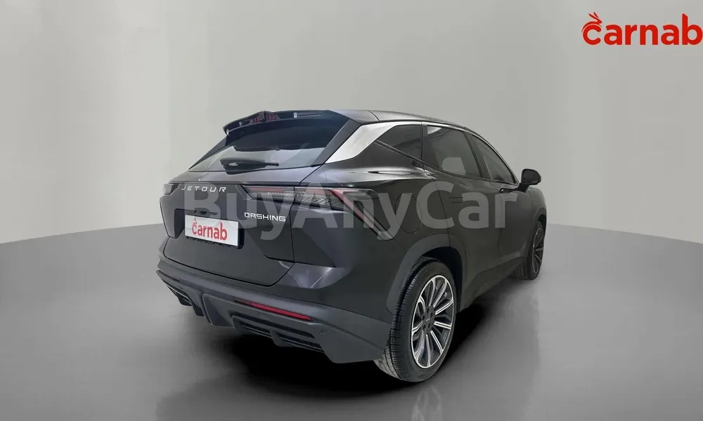 Vehicle photo 8